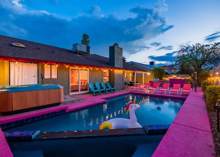 Barbie's Dreamworld Hot Tub&hometheater * Scottsdale