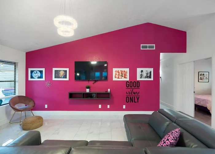 Barbie's Dreamworld Hot Tub&hometheater * Scottsdale