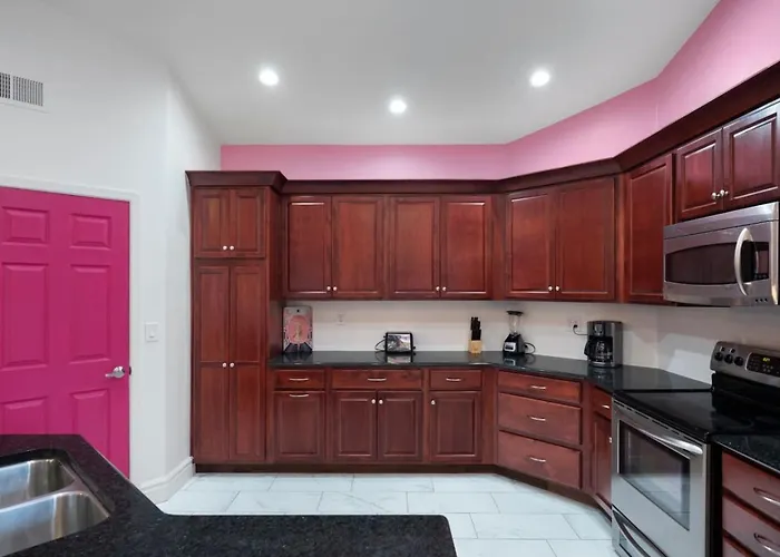 Barbie's Dreamworld Hot Tub&hometheater * Scottsdale