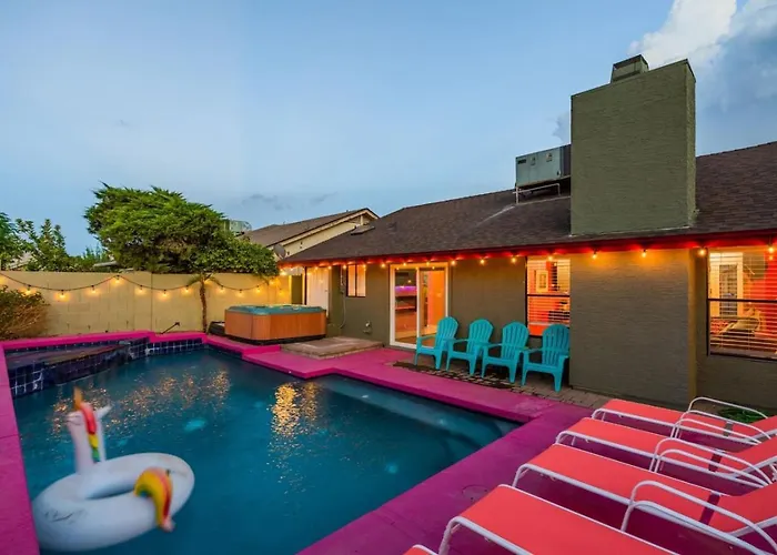 Barbie's Dreamworld Hot Tub&hometheater Scottsdale