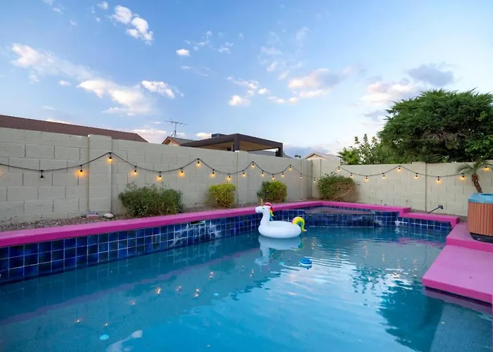 Barbie's Dreamworld Hot Tub&hometheater Scottsdale