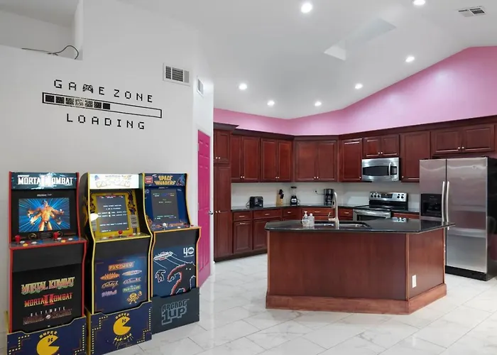 Barbie's Dreamworld Hot Tub&hometheater Holiday home